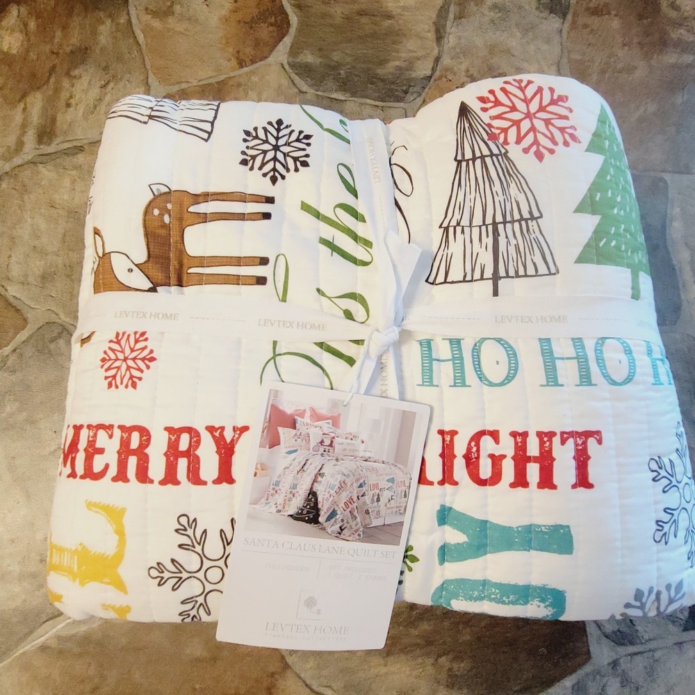 Merry & Bright Collecion Santa Claus Lane Quilt Shams Set Full Queen Levtex Home